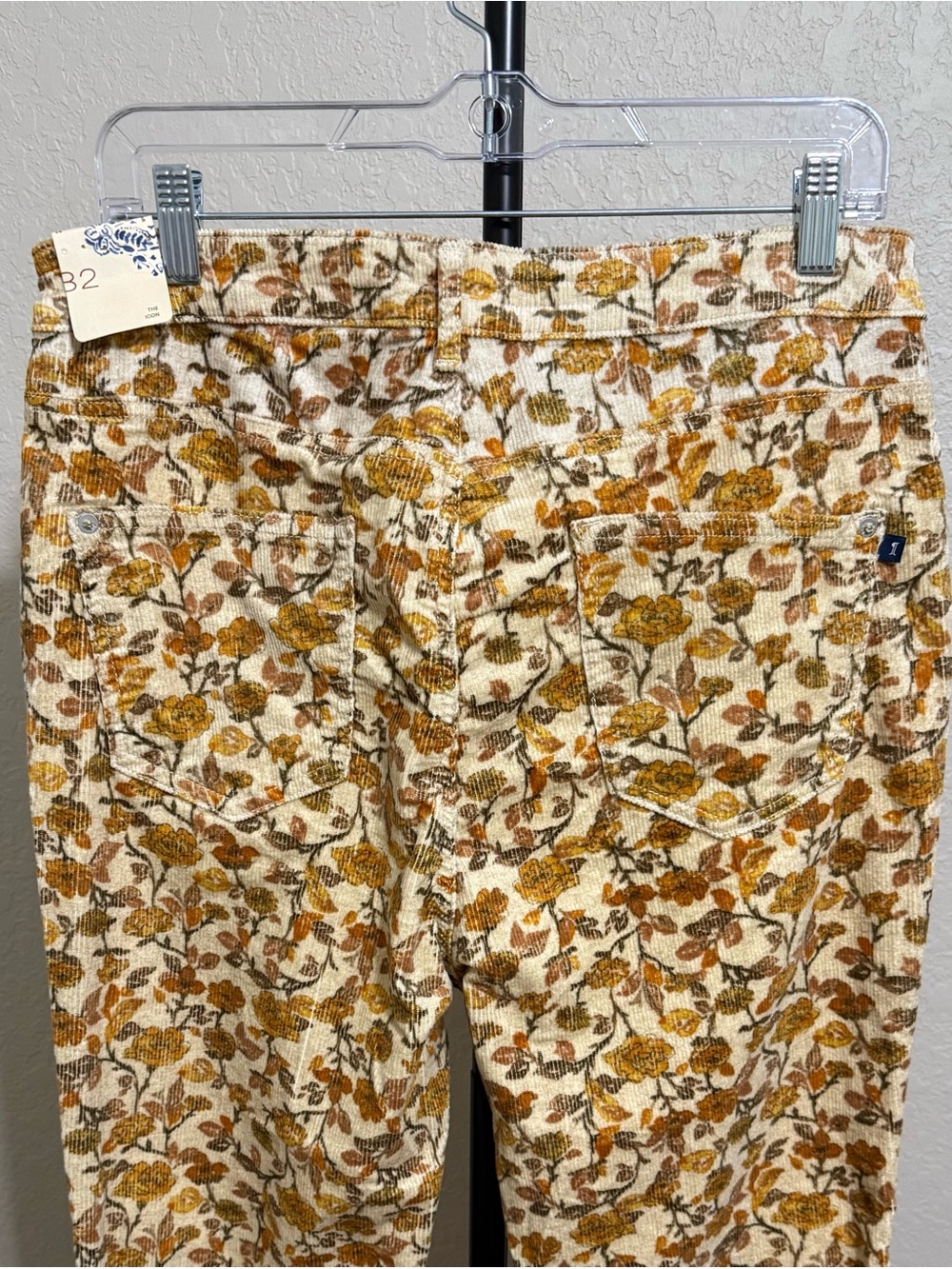 Pilcro The Icon Floral Corduroy Flare Pants Size 32 NWT Anthropologie $140 - Picture 9 of 15